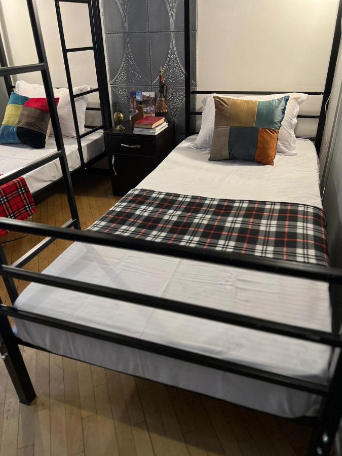 Backpackers Hostel Тбилиси Экстерьер фото