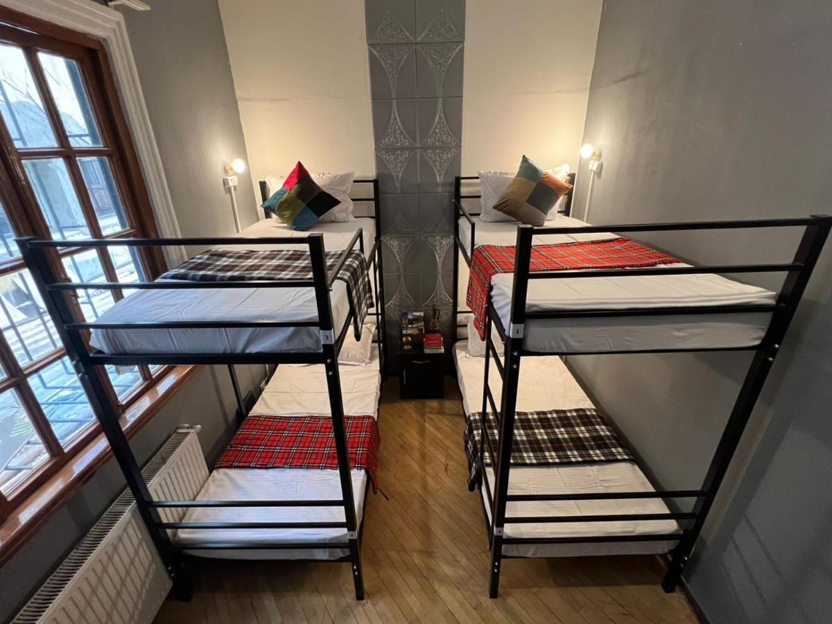 Backpackers Hostel Тбилиси Экстерьер фото