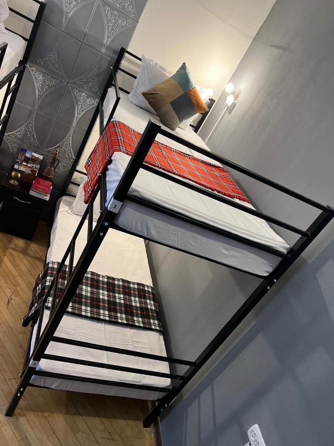 Backpackers Hostel Тбилиси Экстерьер фото