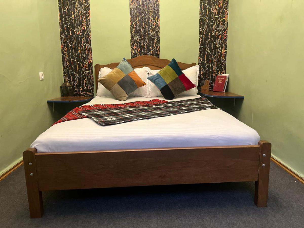 Backpackers Hostel Тбилиси Экстерьер фото