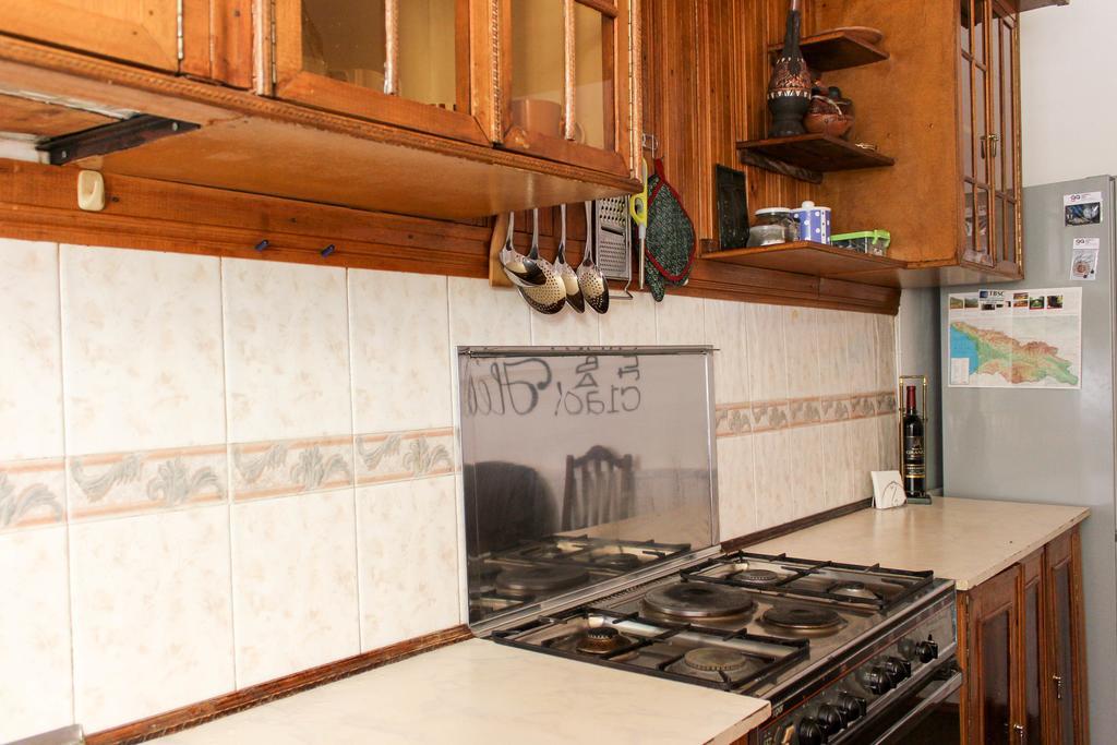 Backpackers Hostel Тбилиси Экстерьер фото