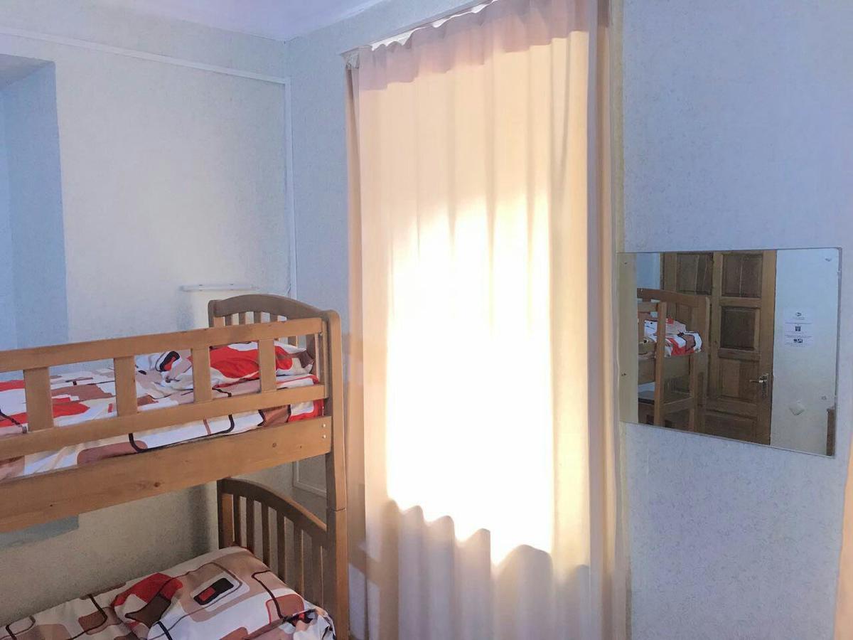 Backpackers Hostel Тбилиси Экстерьер фото